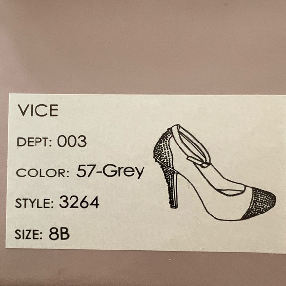 Bakers NEW “Vice” babydoll platform spiked pumps - Picture 8 of 8